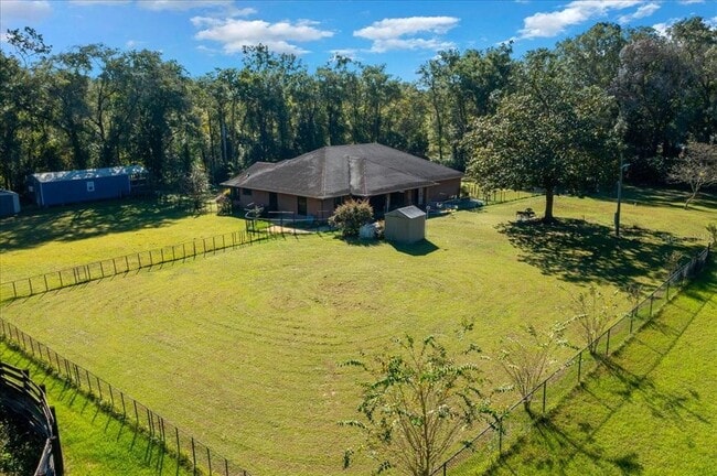 Photo - 3135 NE 49th St