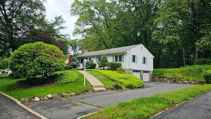 Photo - 37 Ferncliff Rd