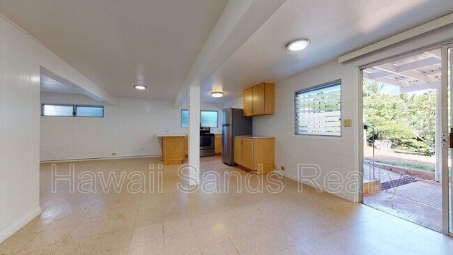 Building Photo - 2128 Gertz Ln Unit E