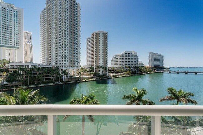 Building Photo - 495 Brickell Ave Rental