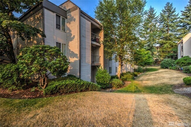 Photo - 14630 NE 32nd St