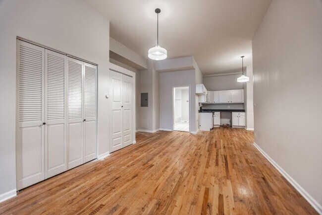 Photo - 1534 N Milwaukee Ave Unit 3F