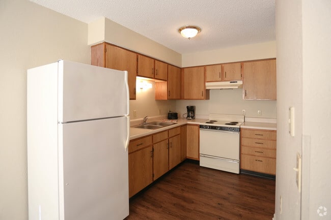 Photo - Ironton Estates