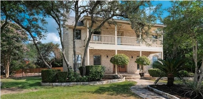 Building Photo - 2105 Vivian Dr