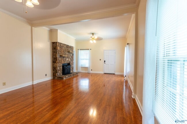 Photo - 718 Rison Ave NE