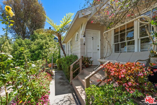 Photo - 3331 Bennett Dr
