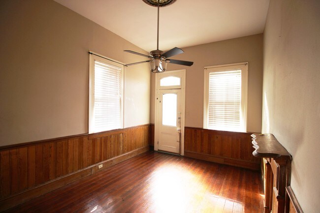 Photo - 4115 Burgundy St Unit 4115