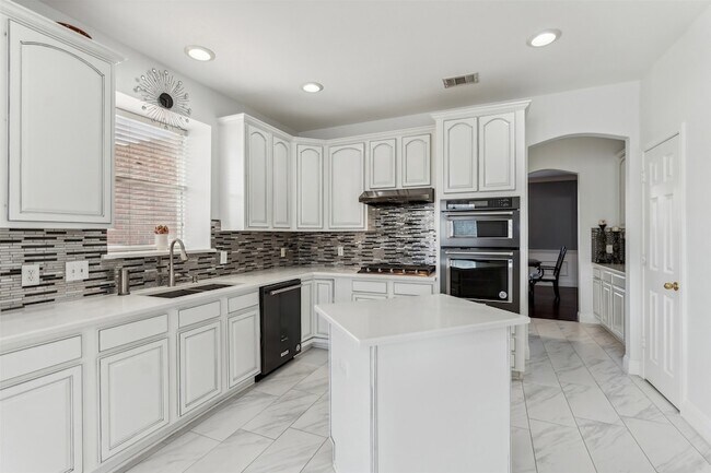 Photo - 1501 Ector Dr