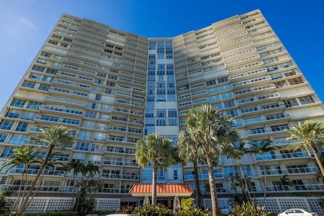 Building Photo - 2451 Brickell Ave Unit 12C