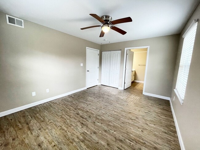 Photo - Silver Creek Apartments - 2BR/2BA - J-town... Unit 3309-203