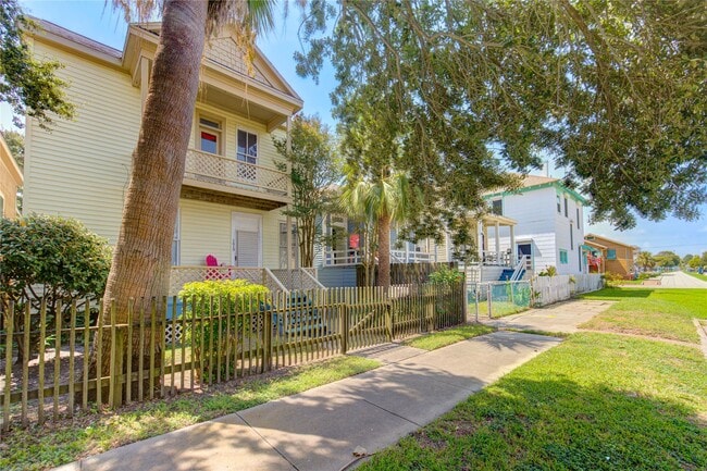 Photo - 1619 Ursuline St