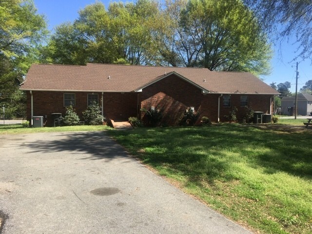 Photo - Duplex in growing Boiling Springs