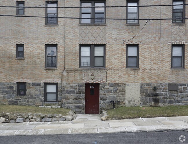 Photo - 145 Franklin Ave
