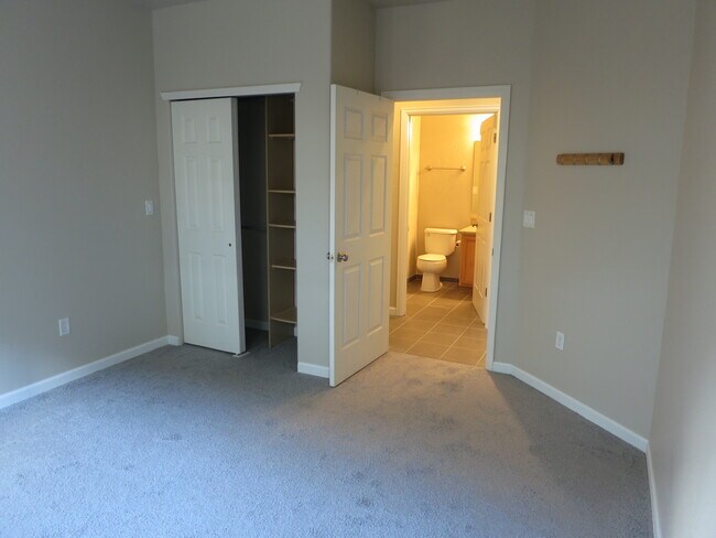 Photo - 2701 Midland Ave. Unit 614