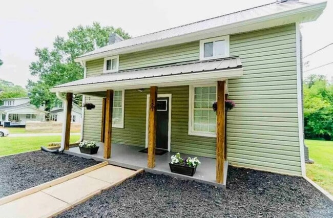 Photo - 527 S Hamilton St