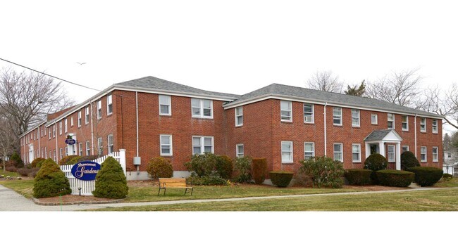 Shawomet Gardens Apartments