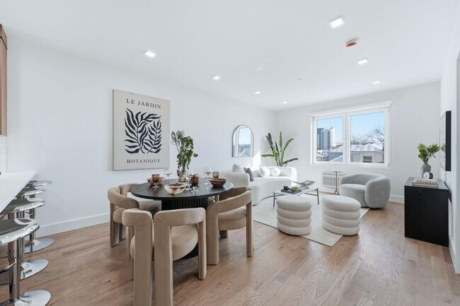 Photo - 8404 4th Ave Unidad 402