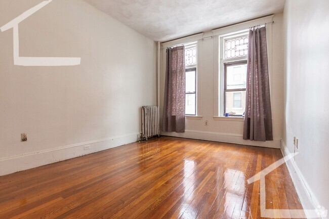 Building Photo - Amazing two bedroom unit with easy MBTA ac... Rental