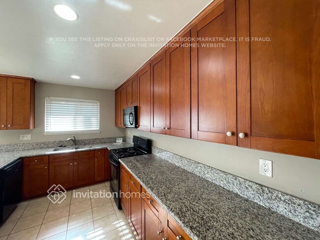 Photo - 16455 Ludlow St