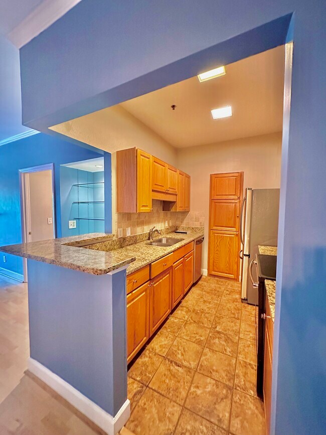 Photo - 2921 Lenox Rd NE Unidad 301