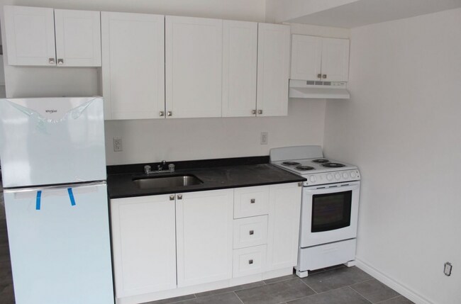 Photo - 625 Borthwick Ave Unit 300