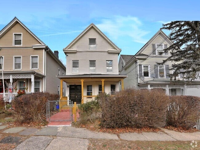 Building Photo - 115 Washington St Unit 1 Rental