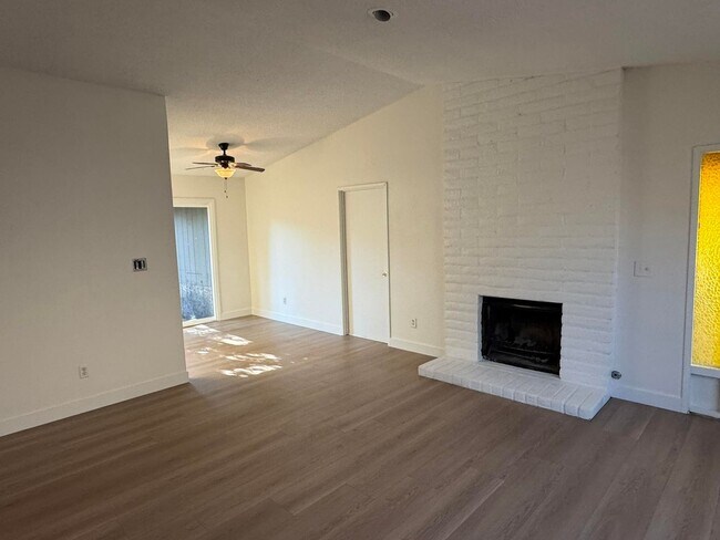 Photo - 5546-5548 Kohler Avenue Apartment Unit 5546 Kohler Avenue