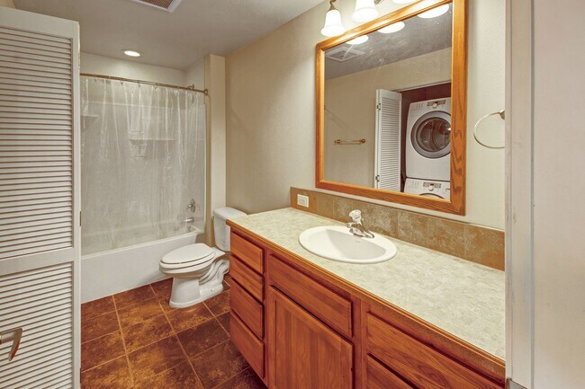 Baño de Confluence en Harvest Hills - Confluence at Harvest Hills