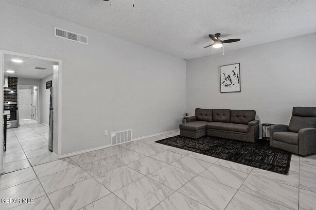 Photo - 4012 Tularosa Ave