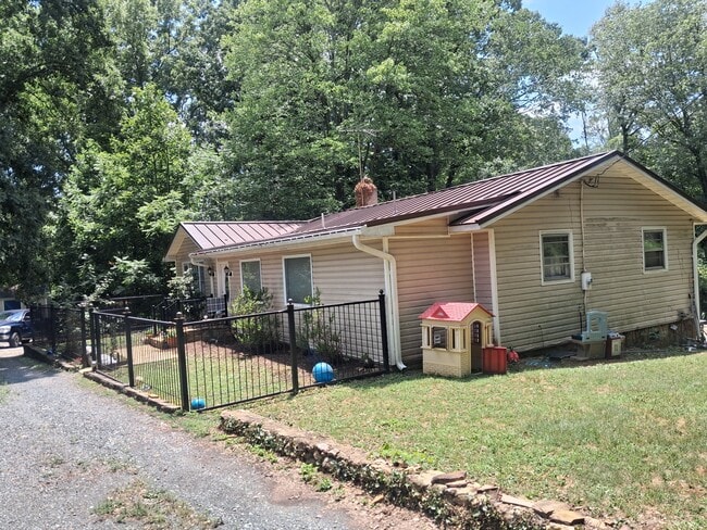 Photo - 254 Peaceful Hollow Rd