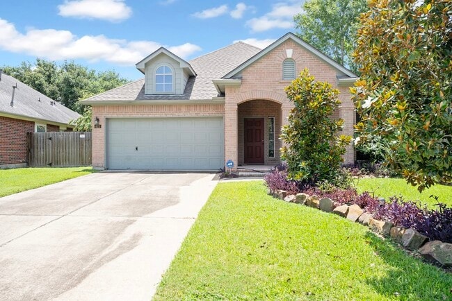 Building Photo - 421 Livingstone Ln