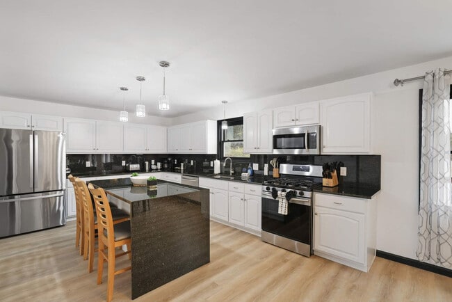 Photo - 153 Bull Run Unit SI ID1490039P