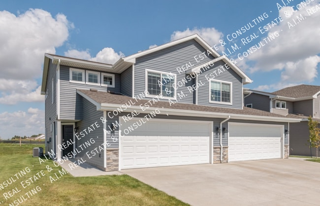 Building Photo - 3915 NW Cedarwood Ln