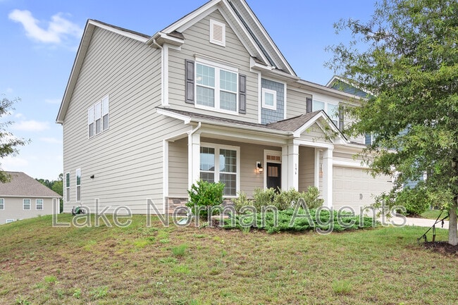 Photo - 196 Longleaf Dr