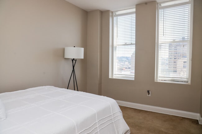 Photo - 2008 3rd Ave N Unidad Watts Tower