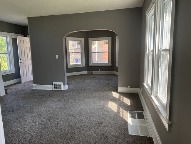 Photo - 15414 Calcutta Ave