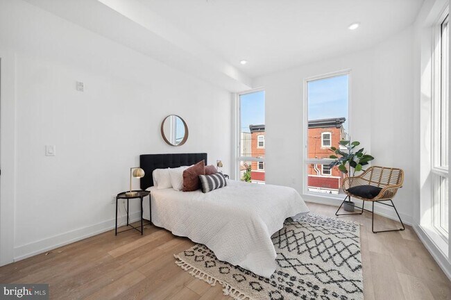 Photo - 3037 Richmond St Unit 107