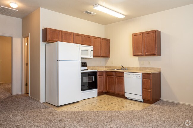 1BR, 1BA 570SF