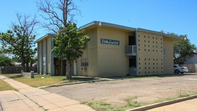 Photo - Villa Del Sol Apartments