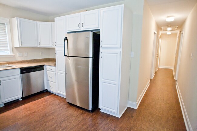 Photo - 1 bedroom unit walkable to downtown Carrbo...