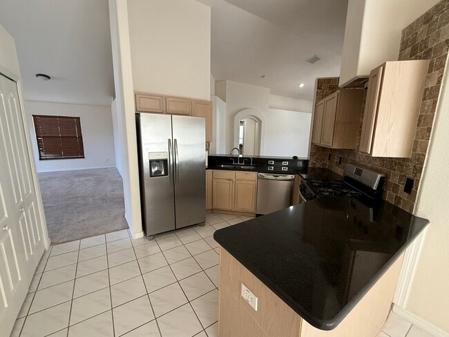 Photo - 1628 Maximilian Dr