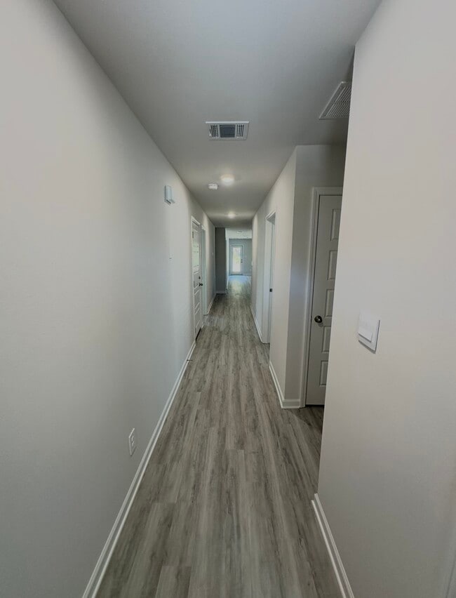 Photo - 35531 Forest Manor Avenue