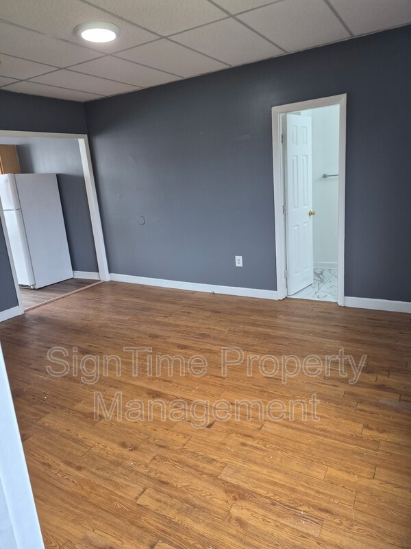 Photo - 66 W Church St