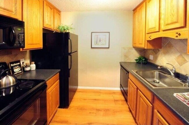 Photo - Charming 2-Bedroom Condo Just Steps from C...