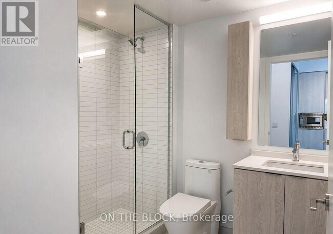 Photo - 86 Dundas St E Unit 618