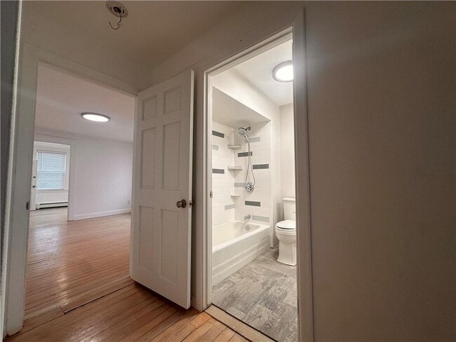 Photo - 31 Ceres St Unit 1