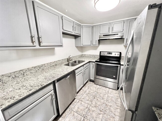 Photo - 2016 Main St Unit 1905