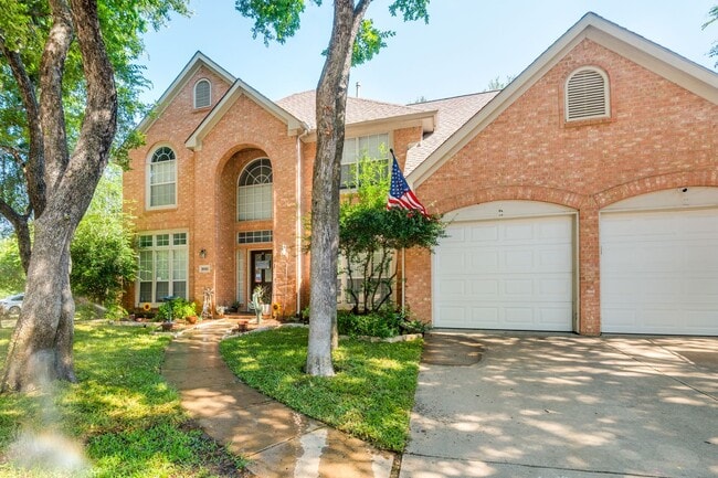 Photo - 2021 Broadleaf Dr