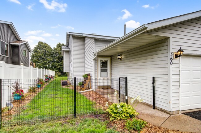 360 Cari Park Ln