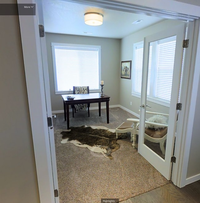 Photo - 4742 SW Volcano Ave